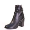 Women Chelsea Crew Booties | Kaya Black