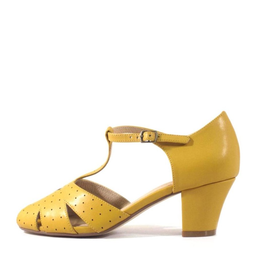 Women Chelsea Crew Heeled Sandals | Nikki Mustard