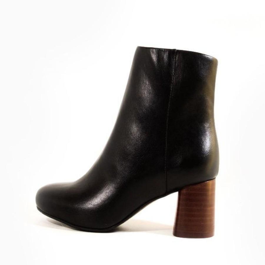 Women Chelsea Crew Ankle Boots | Bentley Black