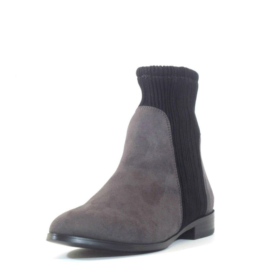 Women Chelsea Crew Ankle Boots | Davina