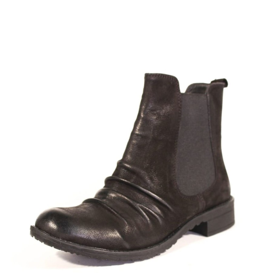 Women Chelsea Crew Ankle Boots | Trail