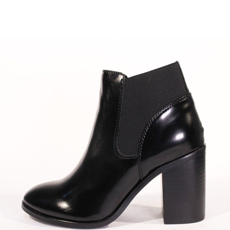 Women Chelsea Crew Booties | Kirby Black