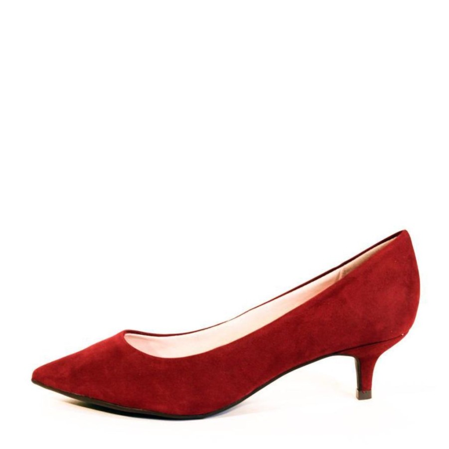 Women Chelsea Crew Close Toe Heels | Kitten Red