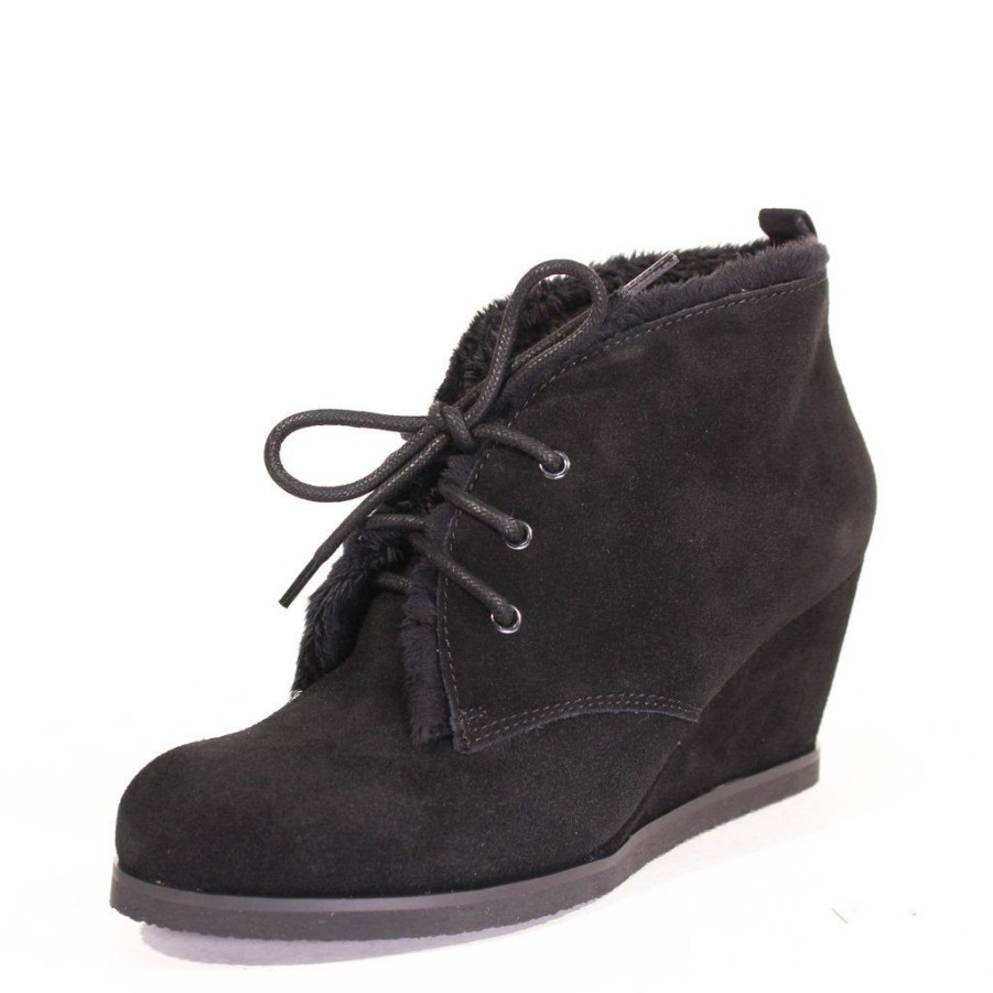 Women Chelsea Crew Booties | Toronto Black