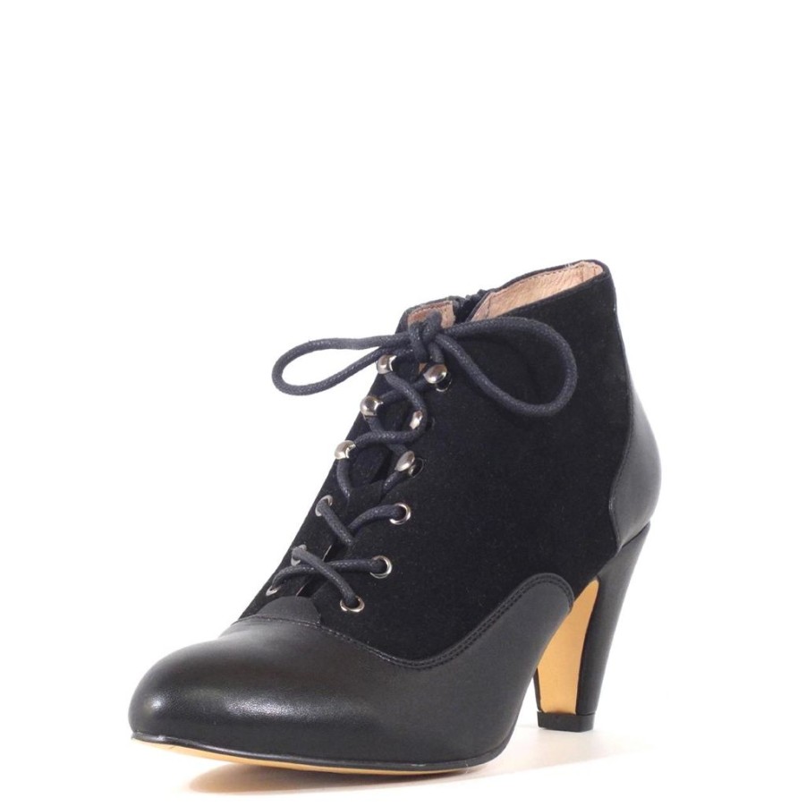 Women Chelsea Crew Booties | Izzy