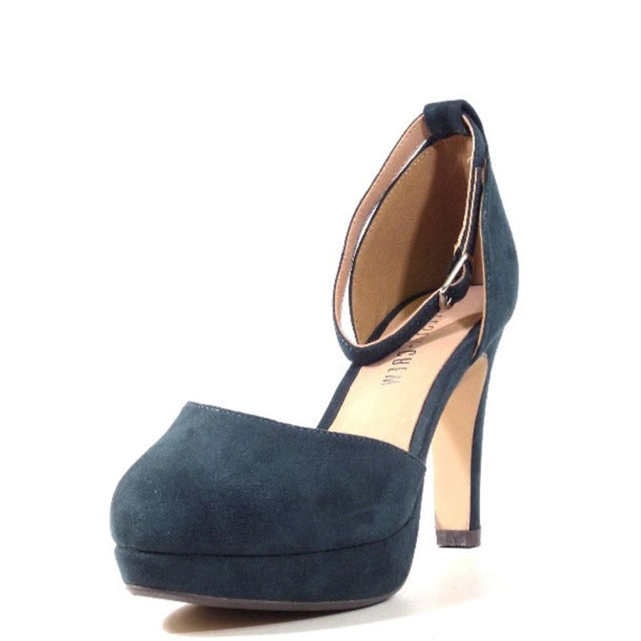 Women Chelsea Crew Close Toe Heels | Shoshy Green