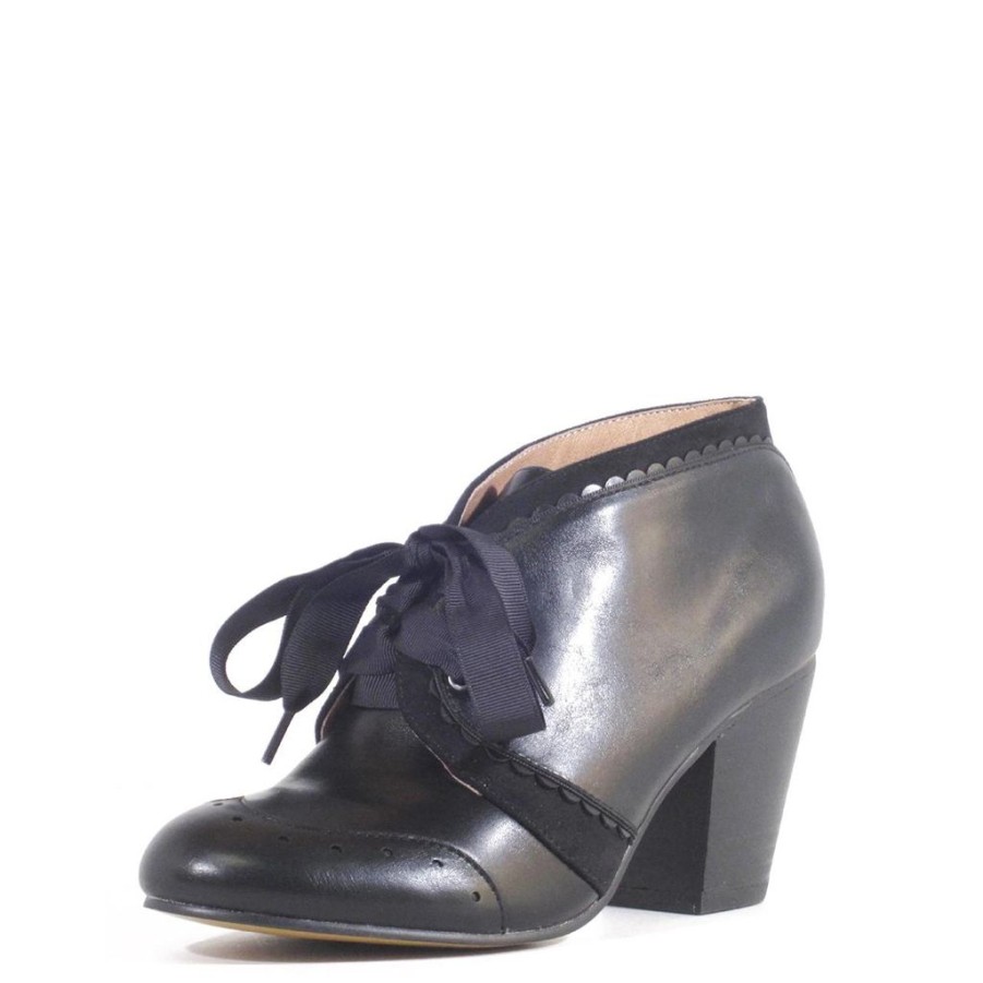 Women Chelsea Crew Booties | Venetian