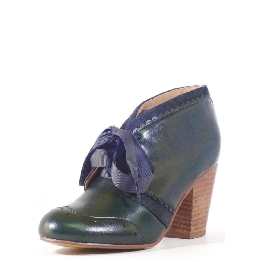 Women Chelsea Crew Booties | Venetian