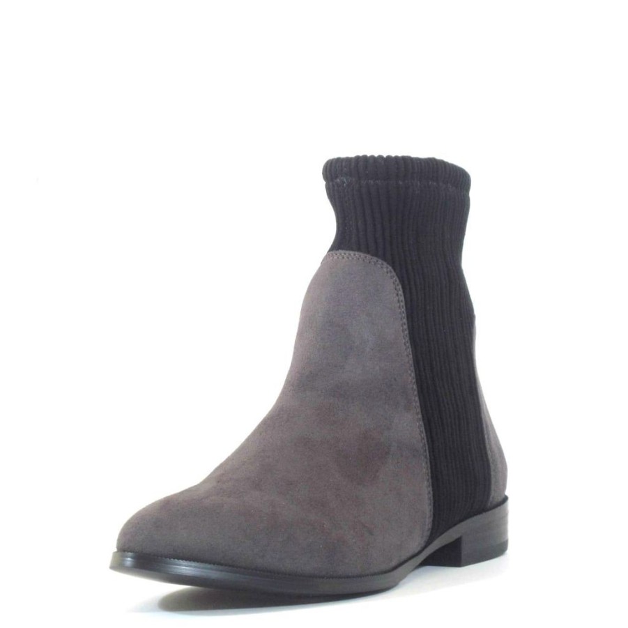 Women Chelsea Crew Booties | Davina